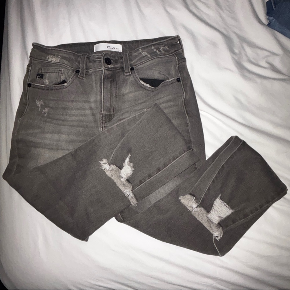 KanCan Charcoal Denim Jeans. Size 7/27 Woman’s